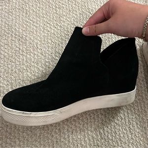 Steve Madden slip on shoes